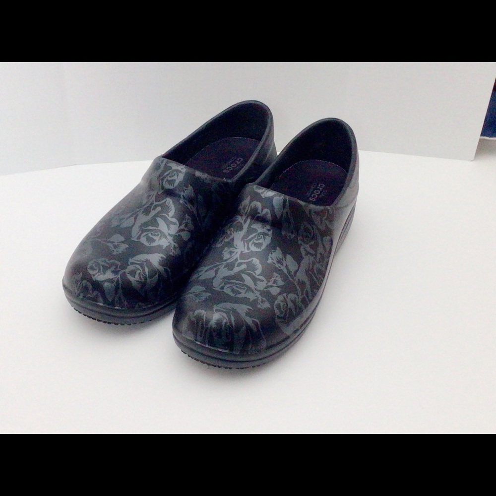 Crocs loafer style